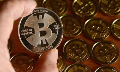 Solflare 是一个基于 Solana 区块链的加密货币钱包，专门用于管理和存储 Solana 生态系统中的代币和资产。它提供了用户友好的界面，帮助用户方便地与去中心化金融（DeFi）应用进行交互。Solflare 支持 NFT（非同质化代币）的存储和交易，使其成为用户在该生态系统中非常受欢迎的钱包选择。

### 主要功能

1. **安全存储与管理**：Solflare 钱包为用户提供了高度安全的私钥管理方案，与传统的中央化钱包相比，去中心化钱包（如 Solflare）使用户对自己的私人资产有更好的控制。

2. **多语言支持**：为了满足全球用户的需求，Solflare 提供多种语言版本，用户可以根据自己的语言习惯进行选择。

3. **与信誉良好的 DApp 集成**：Solflare 可以方便地连接到多个去中心化应用，这使得用户可以直接在钱包中完成交易、参与流动性挖矿以及 NFT 的买卖。

4. **用户友好的界面**：Solflare 的设计遵循简约和易用的原则，使得即使是刚接触加密货币的新手也能轻松上手。

### 使用方法

使用 Solflare 钱包相对简单，用户只需访问其官网或在浏览器中找到相应扩展，然后进行注册和钱包创建。用户需要备份好助记词，以确保在丢失设备或者需要更换设备时能够恢复钱包。

### 可能的相关问题

1. **Solflare 钱包如何确保安全性？**
2. **如何创建和恢复 Solflare 钱包？**
3. **Solflare 钱包与其他钱包（如 MetaMask）的比较？**
4. **如何在 Solflare 钱包中交易 NFT？**
5. **Solflare 钱包有哪些费用或隐藏费用？**

接下来会对这些问题进行详细的解答。